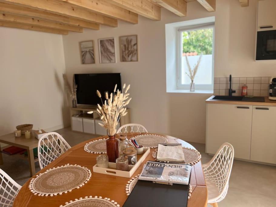 Вилла Maison 6 Couchages Entierement Renovee Feurs Экстерьер фото